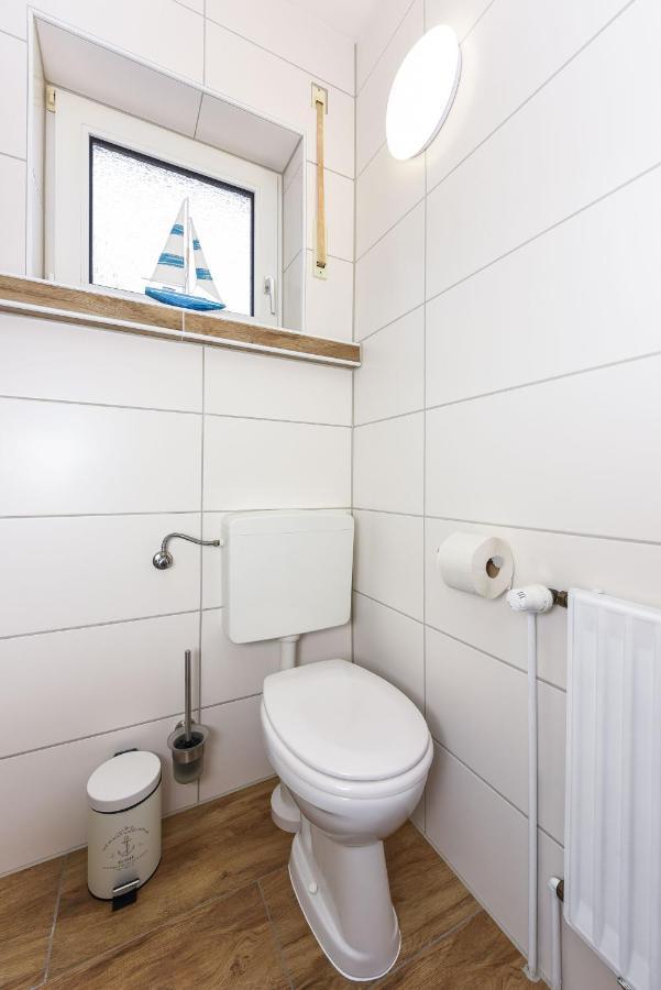 Friesenmeer Ferienwohnung Zwei Bensersiel Exterior photo